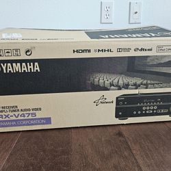 Yamaha RX-V475 Receiver  5.1 Channel W/Remote