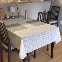 Extendable Dining Table, Delivery Available