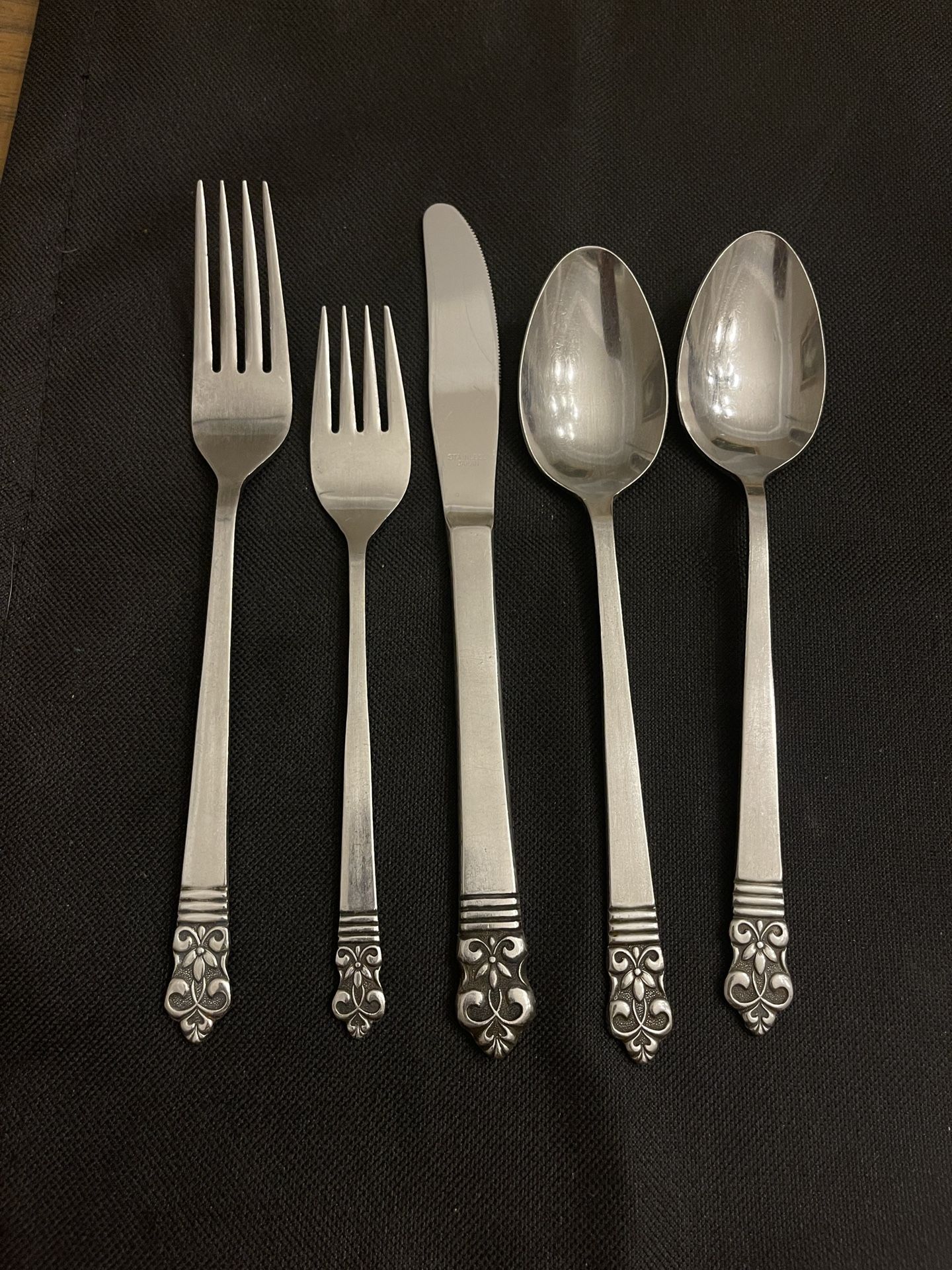 CAMBRIDGE STAINLESS FLATWARE CBS1 MID CENTURY MODERN MCM 5 PC SILVERWARE