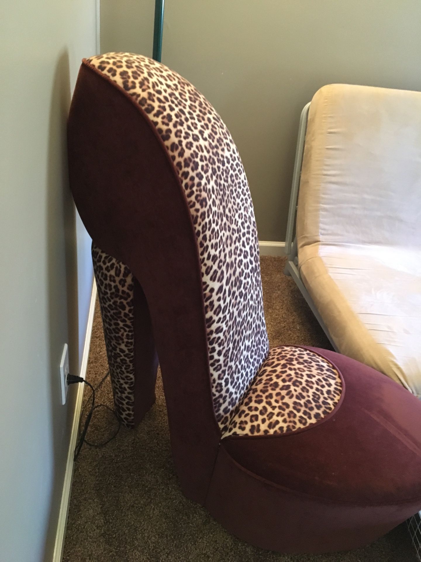 Stiletto chair