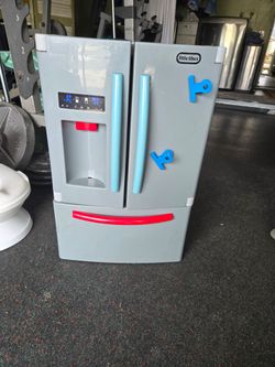 Little Tikes Fridge