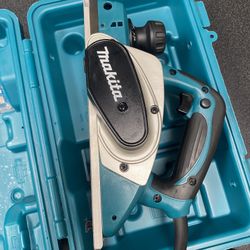 Makita Hand Planner 