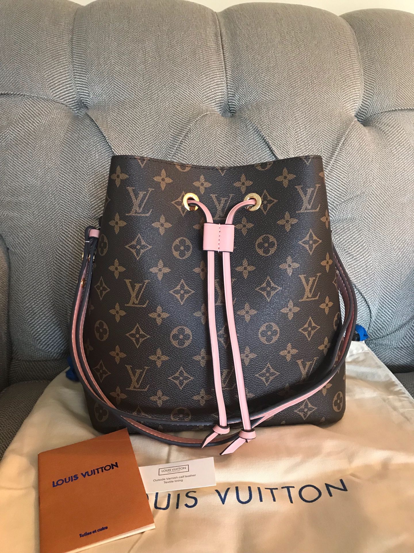 Louis Vuitton LV Neonoe Bucket Crossbody Bag Purse Handbag