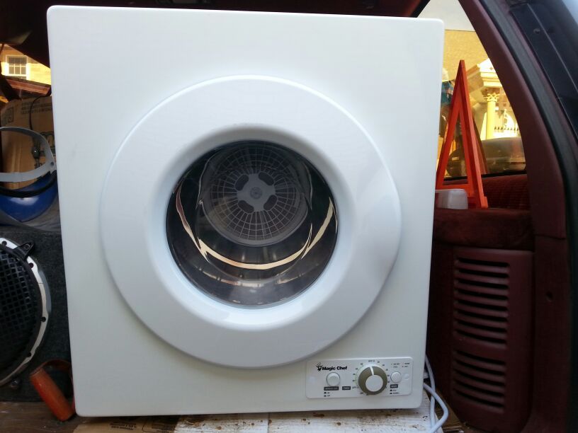 Mini Magic Chef Apartment Size Drier