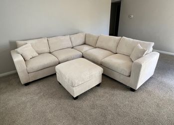 Sectional sofa with ottoman