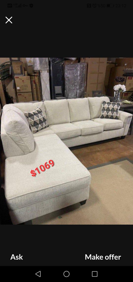 Abinger Natural 2-Piece Sectional With Chaise
