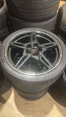 Genuine Corvette Wheels And Tires Excellent Condition Michelin