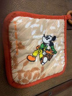 Vintage Mickey Mouse pot holder