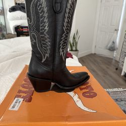 Women’s Leather Boot