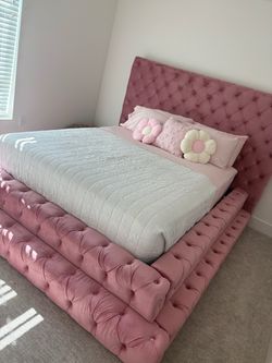 Queen bed and mattress