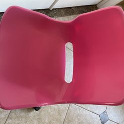 Pink SWIVEL DESK CHAIR, LIKE NEW 