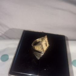 Gold Ring 