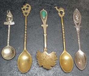 Lot of 5 Unique Vintage Demitasse Spoons – Costa Rica Coin Frog, Jade Leaf & Camel
