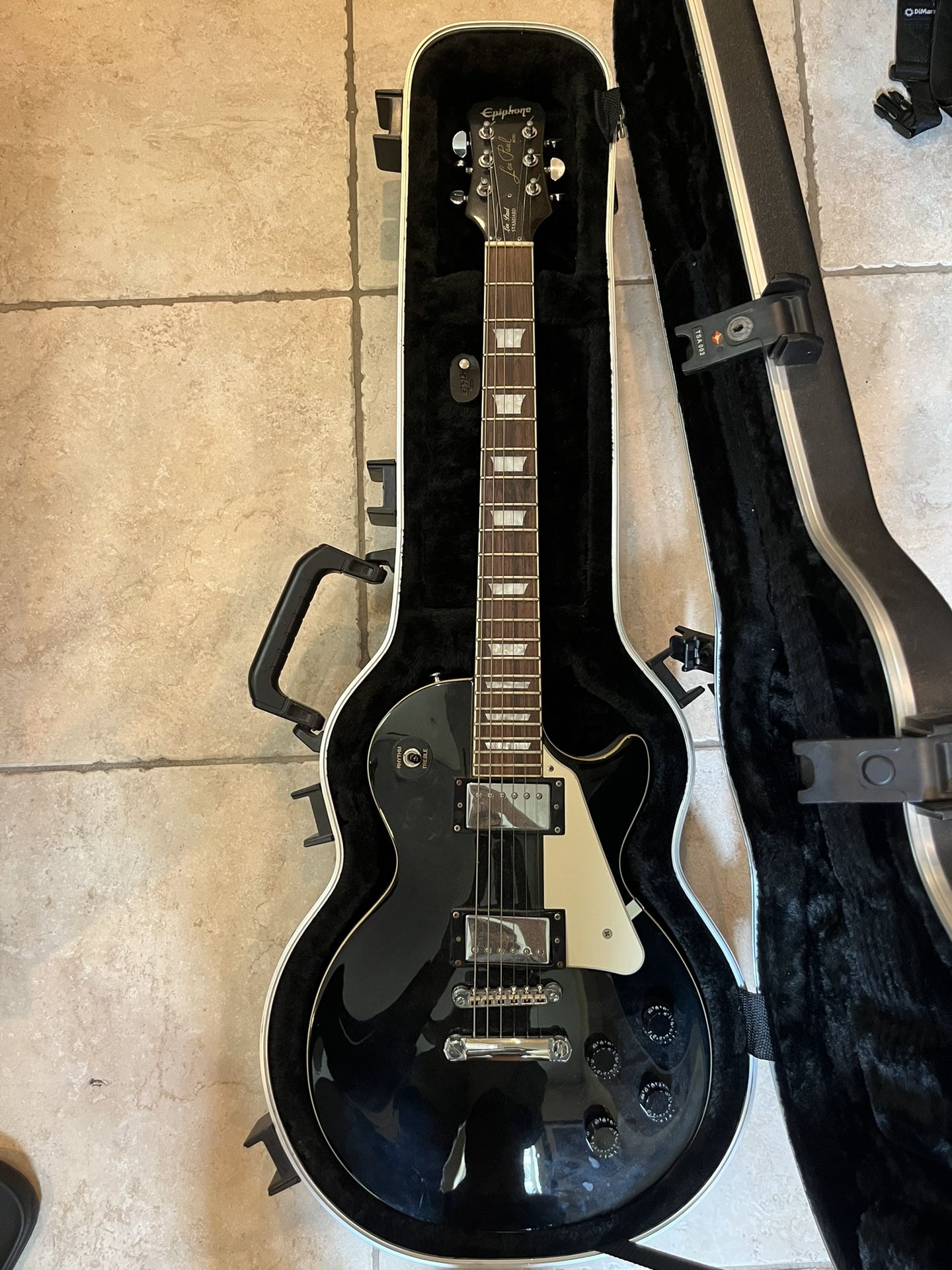 Epiphone Les Paul Standard W/ SKB TSA002 Hardshell Case