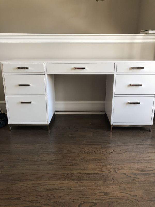 Like New Pottery Barn Ava Desk For In Marietta Ga Offerup