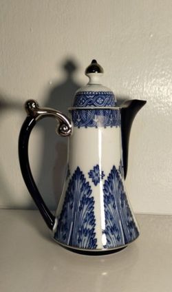 BOMBAY PORCELAIN TEA COFFEE POT 7"×5" "