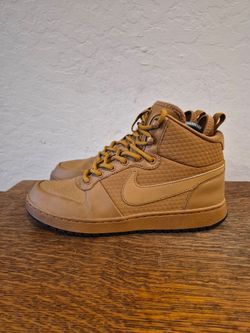 Nike Court Borough Mid Winter Fashion Sneakers Men's Size US 8