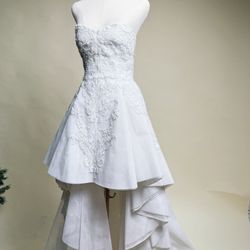 Strapless Beaded Wedding Dress – One Size – Lace-Up Back – Irvine CA Local Pickup Only 25$