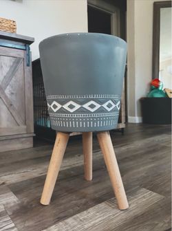 Plant stand