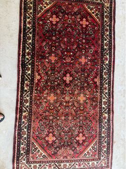 Vintage Hand-Knotted Oriental/Persian Style Wool Rug