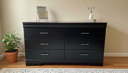Delivery Available Modern Black 6 Drawer Bedroom Storage Closet Dresser Chest! Some cosmetic wear but all drawers work great! 60x16x33in