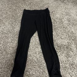 Black Leggings With Cross Detail 