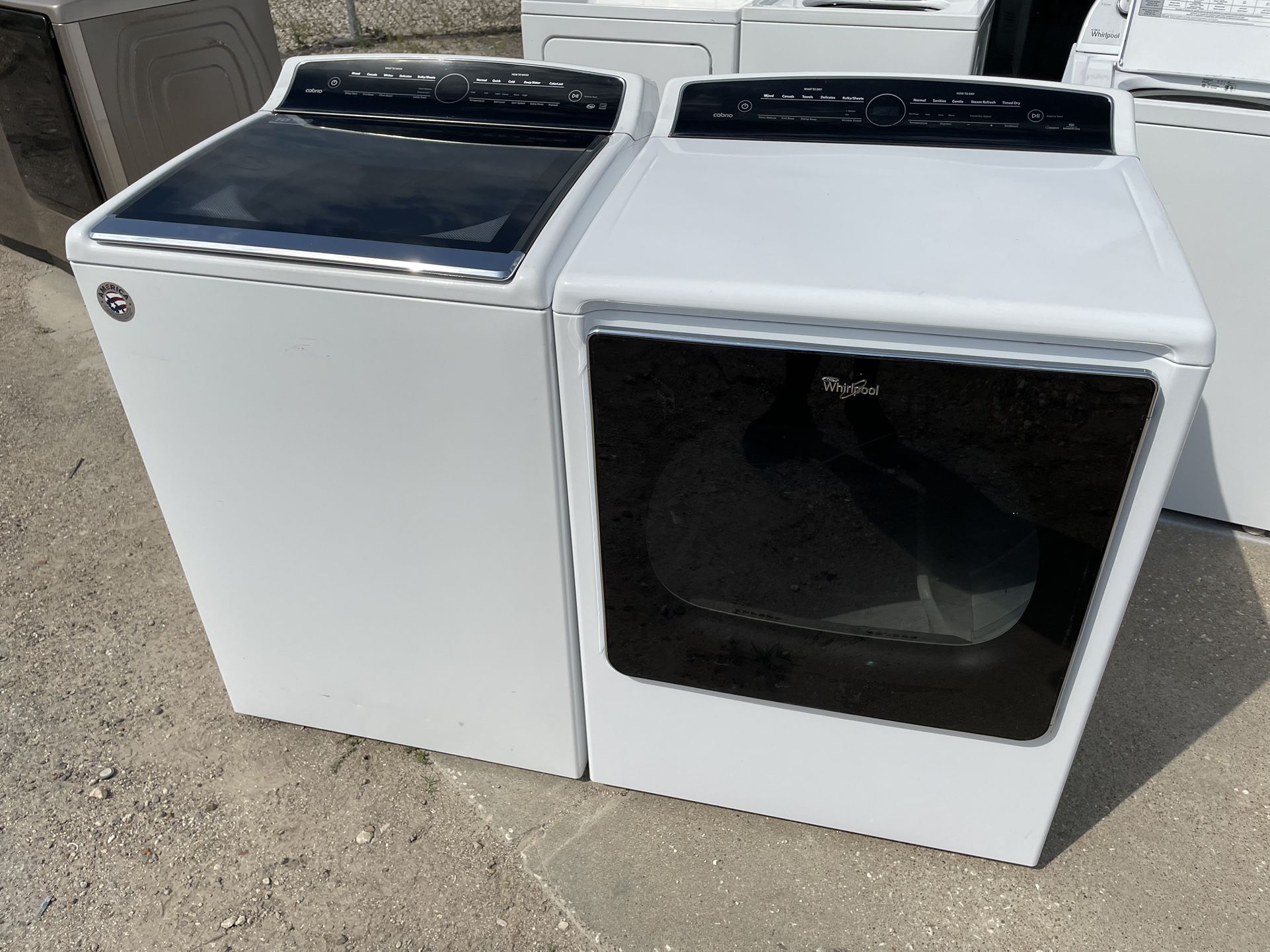 Extra Large Whirlpool Washer and Gas (Gas) Dryer