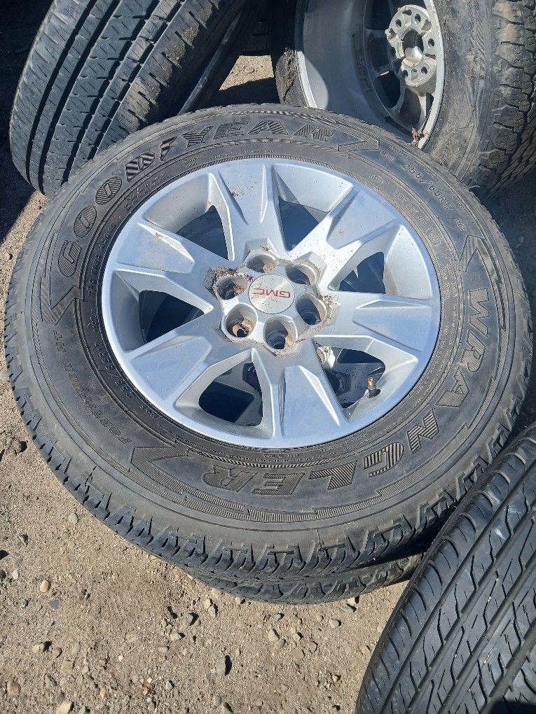 2015-2019 GMC Canyon 17" Wheels Tires (4)