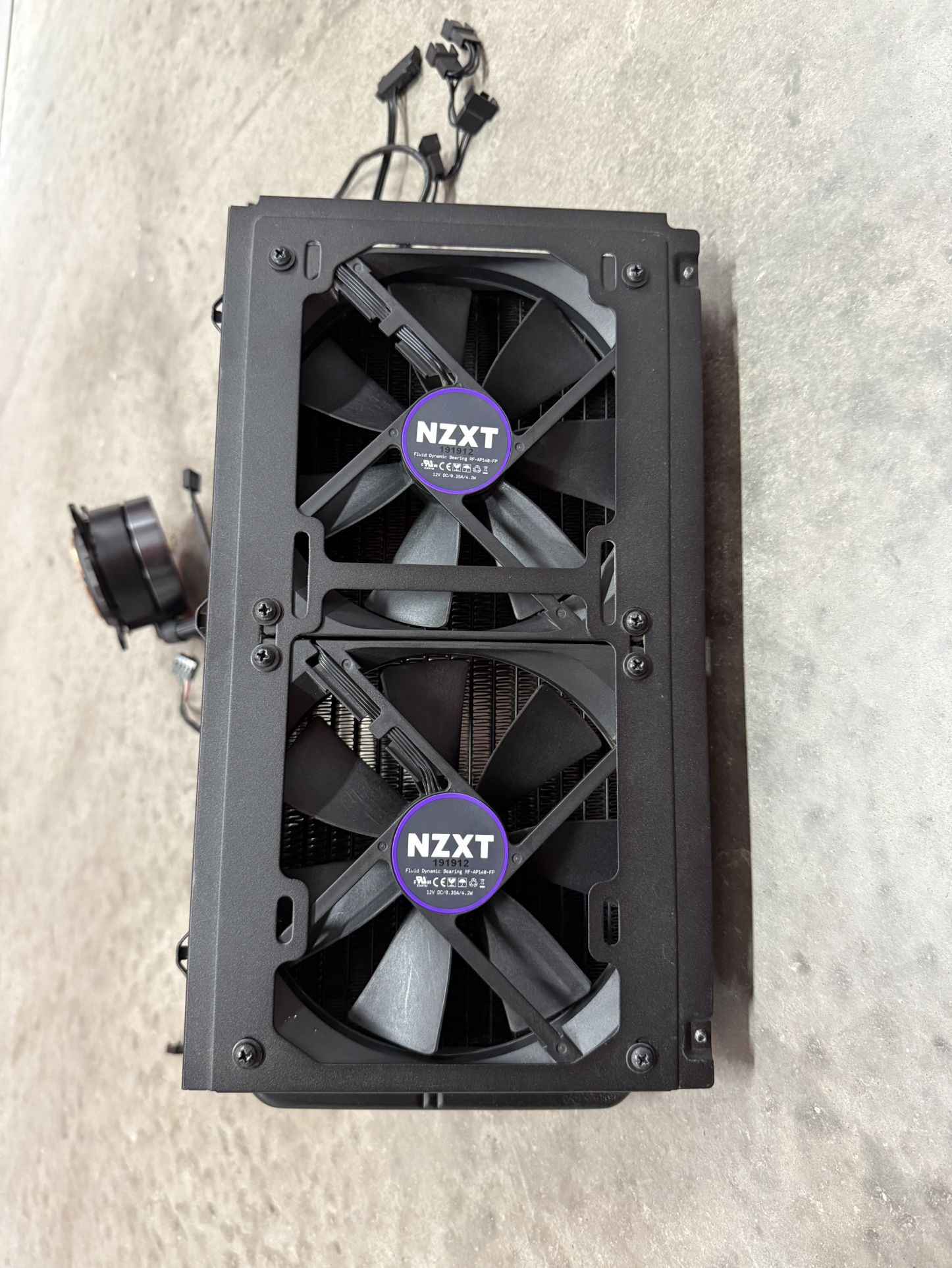 NZXT Kraken 240mm AIO CPU Liquid Cooler 240 RL-KN-240-B1