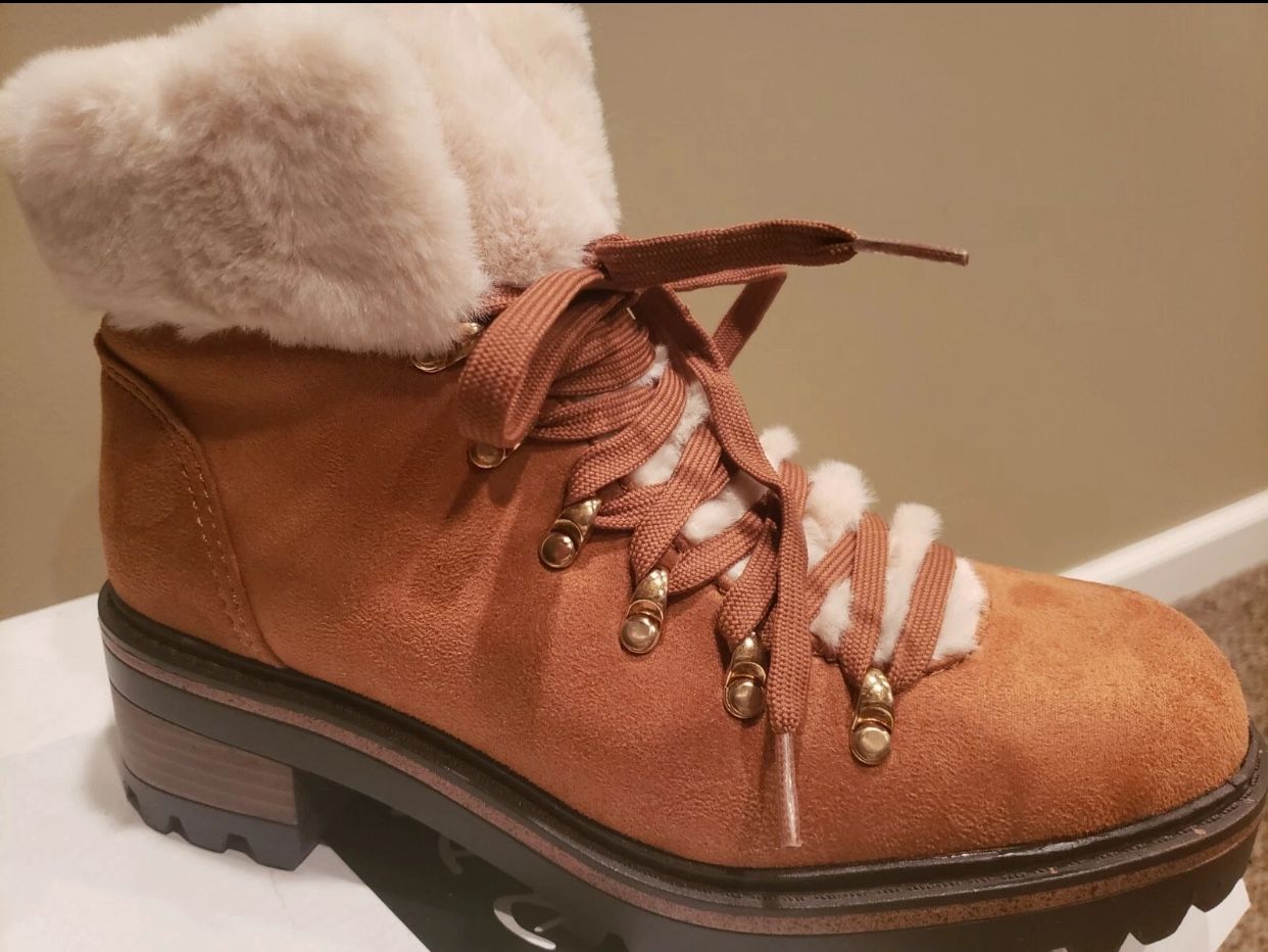 Bamboo Hiking Boots Tan Suede
