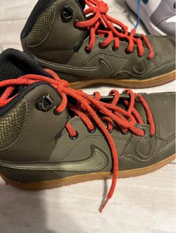   Nike Son of Force Winter Mid Dark Loden size 7  