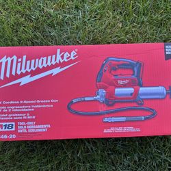 Milwaukee M18 Grease Gun 2-Speed. BRAND NEW