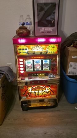 Japanese Azteca Pachislo skill game