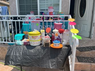 TUPPERWARE