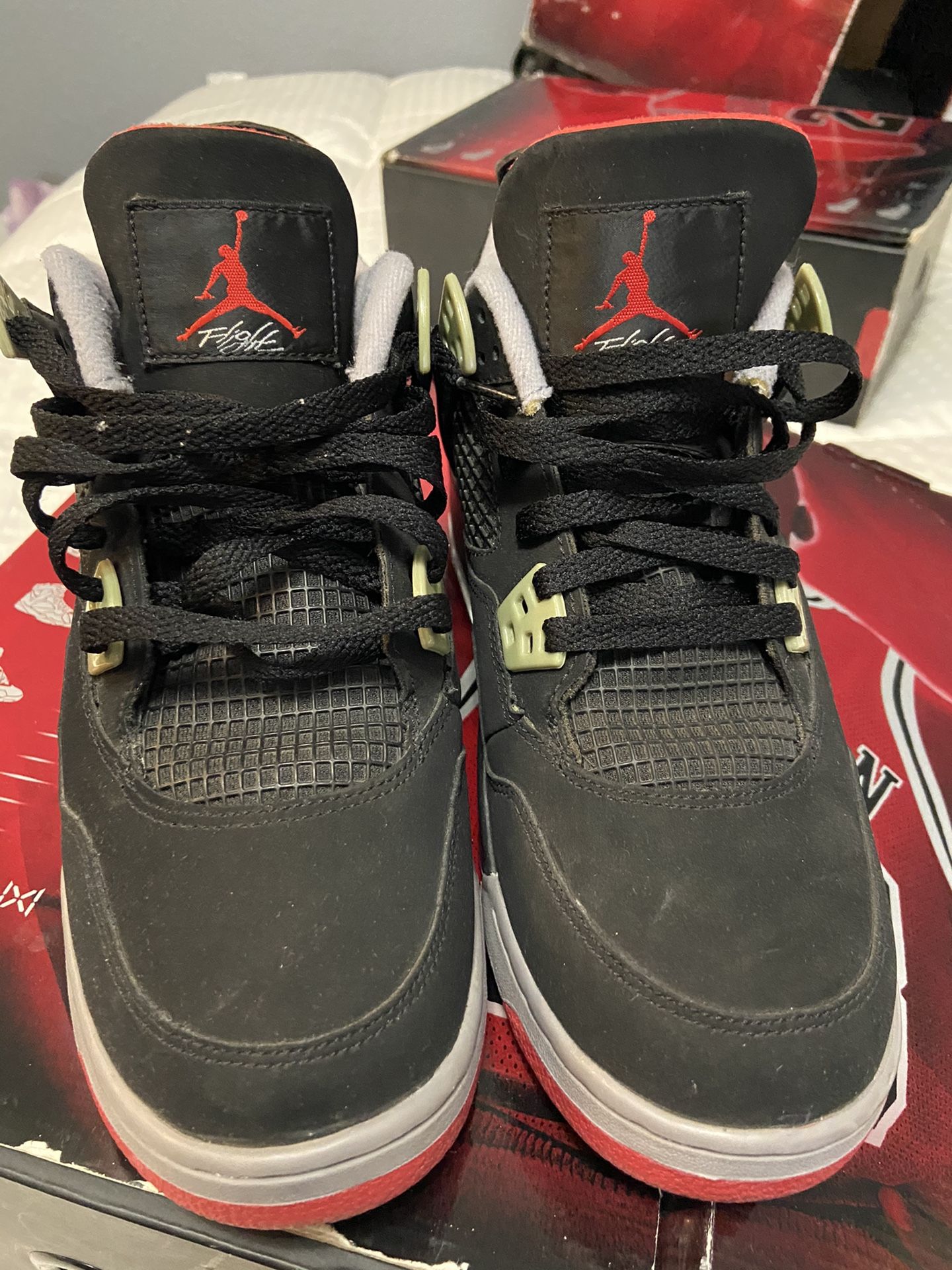 NIKE size 7 Jordan