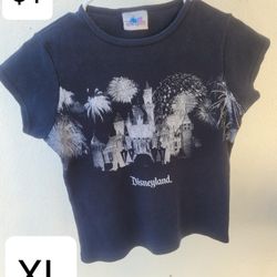 Disneyland Blouse. Disney Black Top. Short Sleeve. Blusa