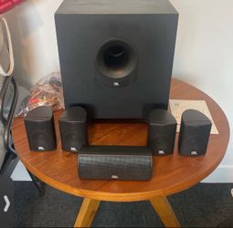 JBL surround sound speakers & subwoofer