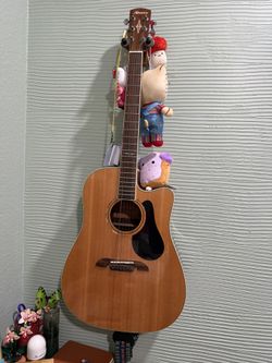 Acoustic Guitar Alvarez 