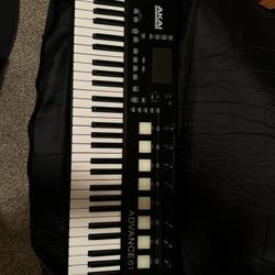 Akai Pro Advanced 61 Midi Keyboard Piano