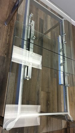 Very Unique Table That Expands The Glass In The Middle Drops Down For A Smaller Table, And Also Extends By Raising The Glass Up