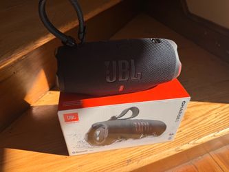JBL Charge 6 Portable Bluetooth Speaker