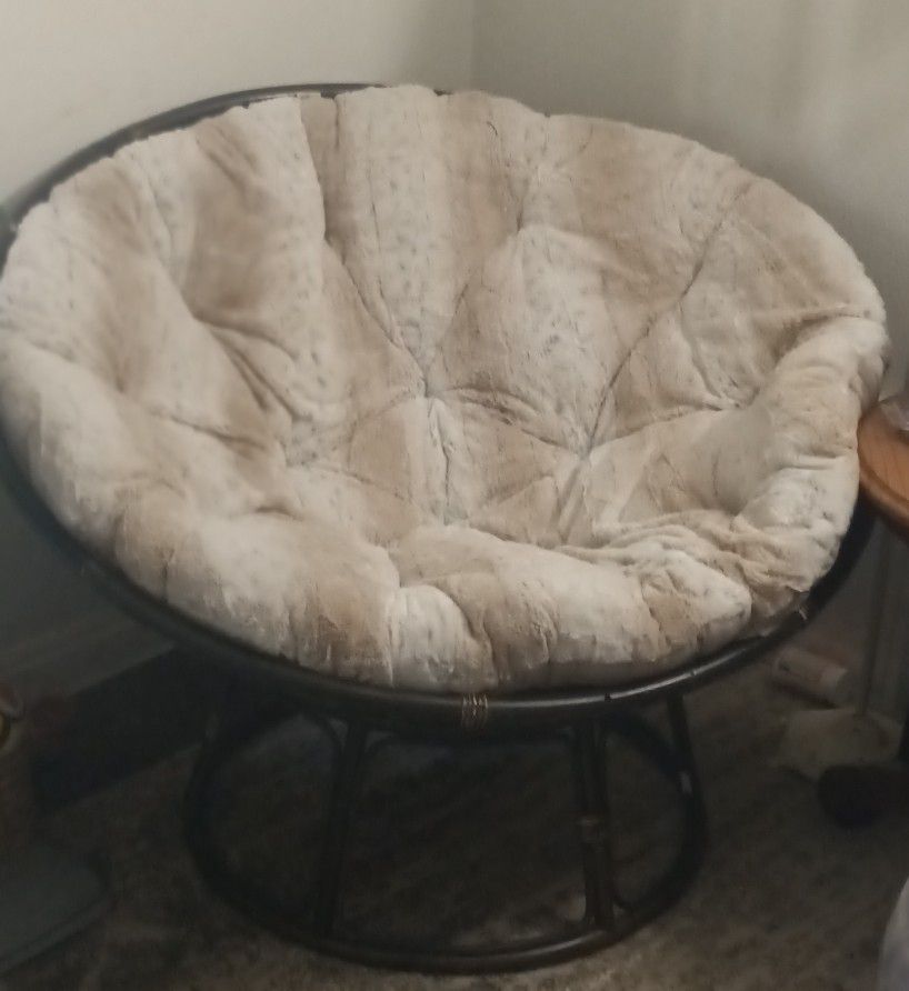 Large Moon Chair 