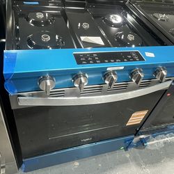 Brand New Whirlpool Gas Five Burner Slide In Range