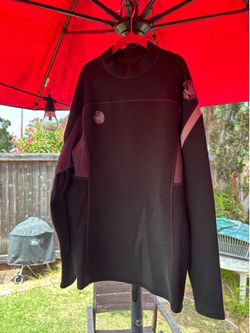 Body Glove Wetsuit Top/Shirt New!