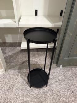 Black Metal Round Two-Tier Side Table