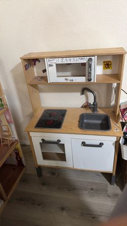 IKEA DUKTIG Kids Play Kitchen