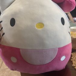 Hello Kitty Squishmallow