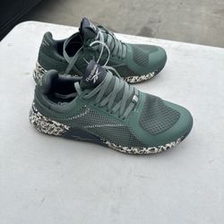 Reebok Men's Flashfilm Trainer size 9.5