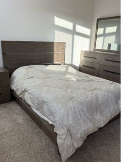 Bedroom set