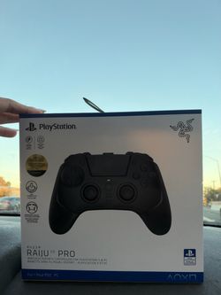Razer Raiju V3 Pro Wireless Controller for Playstation 5 and PC - BLACK
